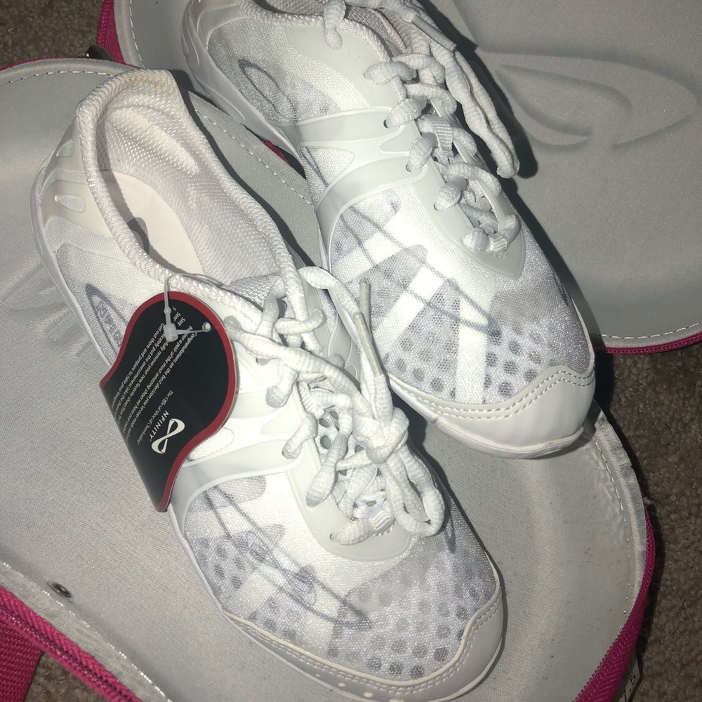 Nfinity vengeance cheer shoes